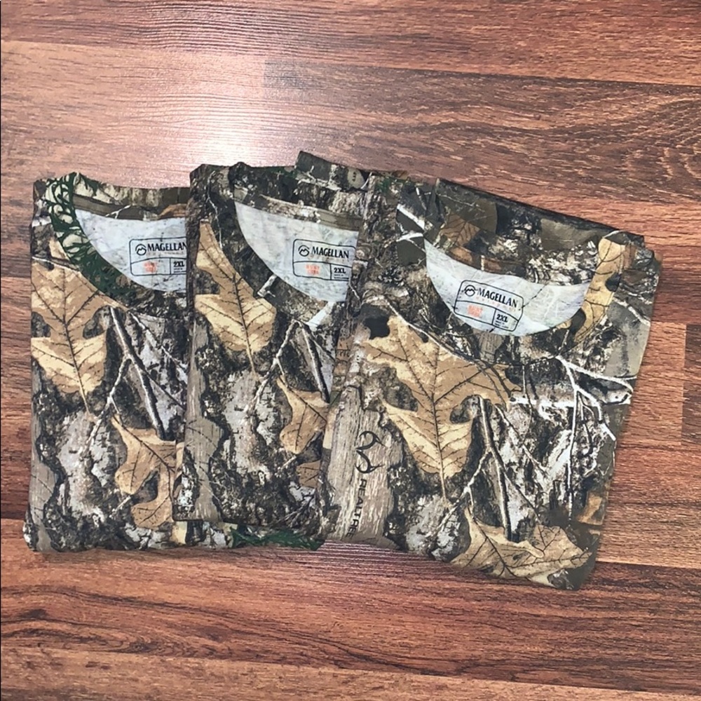 ❌SOLD❌Bundle of 3 Men’s 2XL Realtree Camo T-shirts - Picture 2 of 8